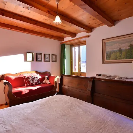 Bed And Breakfast Da Kaethy Agriturismo Grono Room photo